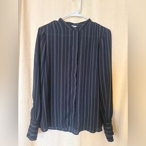 Q&A Blouse/Shirt, Women’s Size Medium Navy Blue and White Striped Blouse